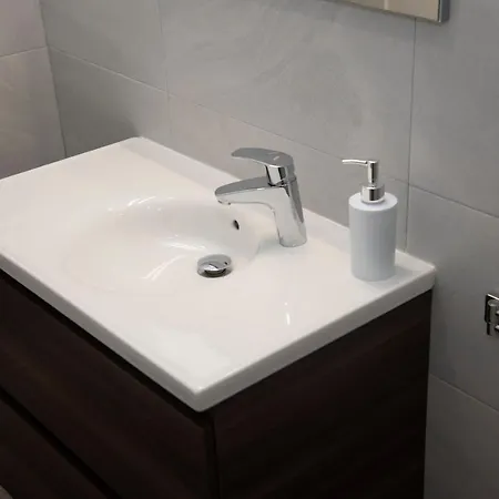Apartment 180 Precioso Con Patio San Bernardo 4 Seville